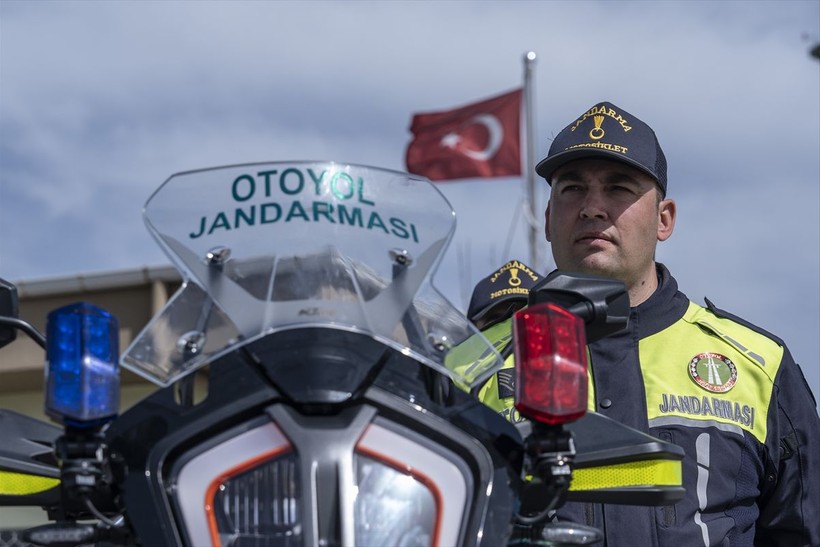 Trafik güvenliğini hiçe sayanlara rekor cezalar geliyor! Kırmızı ışık ihlalinin tekrarında 80 bin TL olacak - Resim: 25