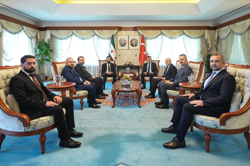 Ankara’da tarihi temas: Cumhurbaşkanı Yardımcısı Yılmaz, Şara ile görüştü - Resim : 1