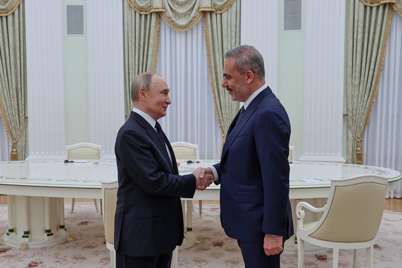 Dışişleri Bakanı Fidan, Vladimir Putin ile görüştü - Resim : 1