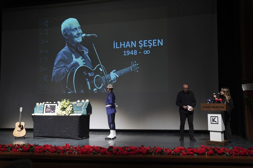 İlhan Şeşen'e veda! Cenazesi asansörde mahsur kaldı - Resim: 4