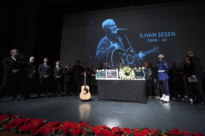 İlhan Şeşen'e veda! Cenazesi asansörde mahsur kaldı - Resim: 2
