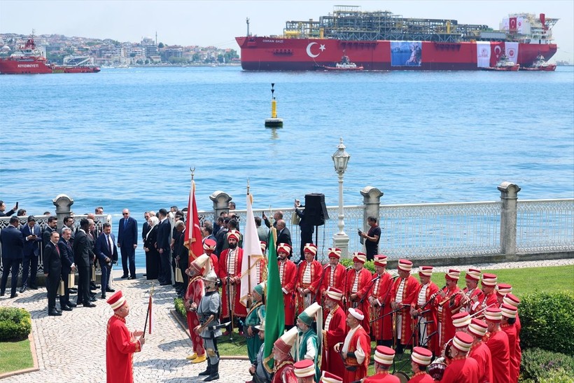 Cumhurbaşkanı Erdoğan Osman Gazi'yi Karadeniz'e uğurladı - Resim: 7