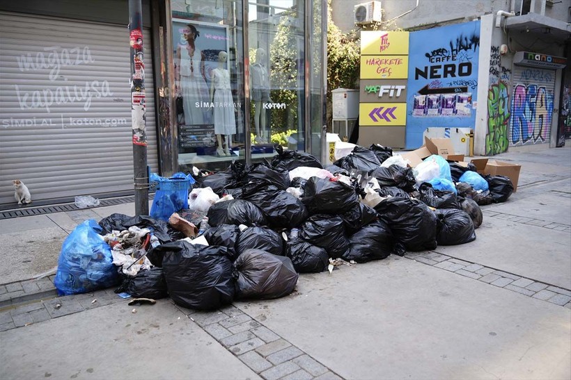 Grevde 4. gün: İzmir çöp yığınına döndü! - Resim: 14