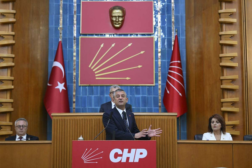 Özgür Özel kürsüden meydan okudu! Kayyum iddialarına sert çıktı: Atatürk'ün partisini bırakmayız - Resim: 5