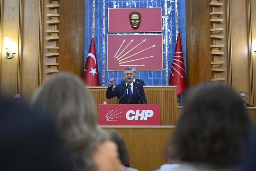 Özgür Özel kürsüden meydan okudu! Kayyum iddialarına sert çıktı: Atatürk'ün partisini bırakmayız - Resim: 3