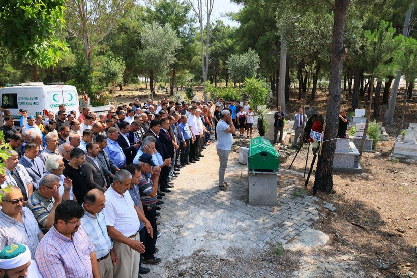 Marmaris'teki depremde can veren Afranur'a gözyaşları içinde veda - Resim: 8