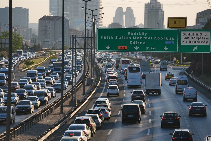 Arefe günü İstanbul'da yollar boş kaldı - Resim: 2