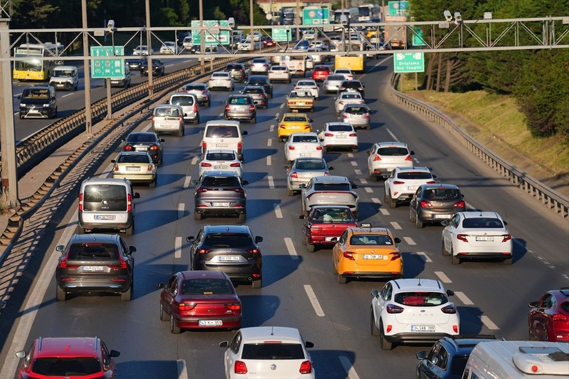 Arefe günü İstanbul'da yollar boş kaldı - Resim: 6
