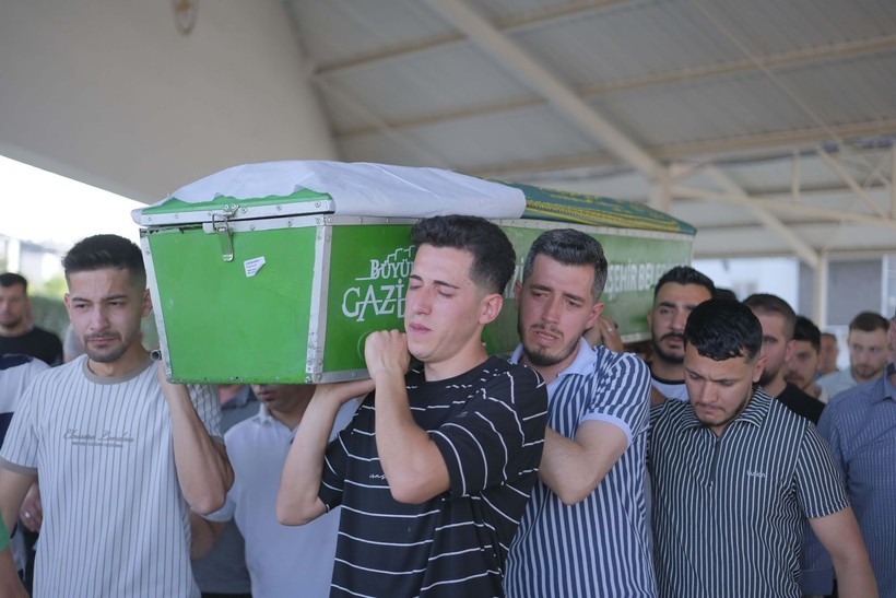 Umut balonları uçurulmuştu! 5 yaşındaki Azra'dan kahreden haber - Resim: 1
