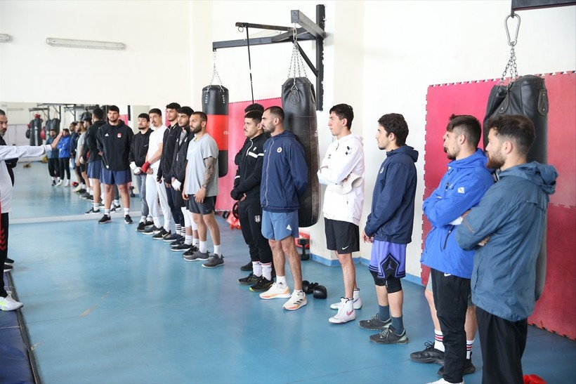Erkek Boks Milli Takımı, Los Angeles 2028 Olimpiyat Oyunları'na puan verecek Dünya Challenge...