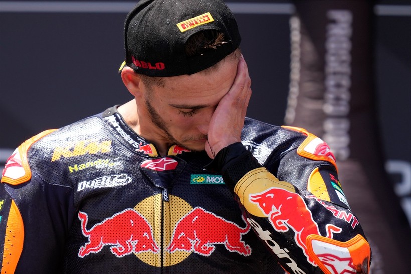 Deniz Öncü Moto2 Dünya Şampiyonası'nda İspanya etabını son metrede kazandı - Resim : 5