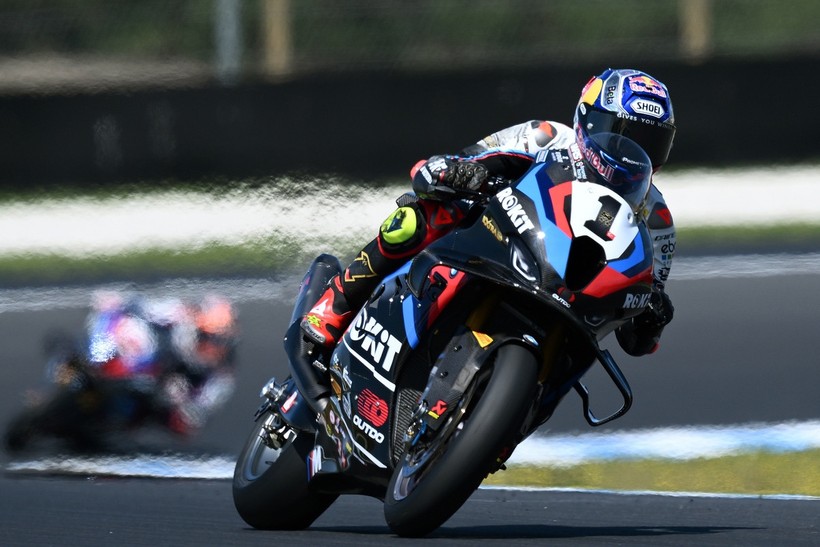 Milli motosikletçi Toprak Razgatlıoğlu, MotoGP'de yarışacak - Resim : 1