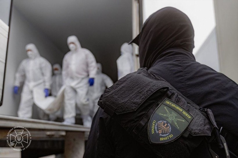 Ukrayna, Rusya'dan 1212 Ukraynalı askerin cenazesini teslim aldı - Resim: 6