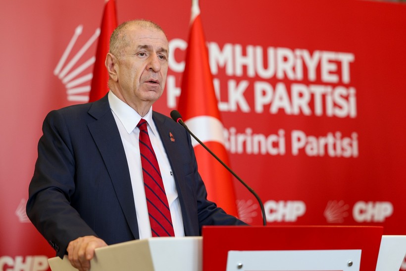 Ümit Özdağ ilk ziyaretini Özgür Özel'e yaptı - Resim : 4