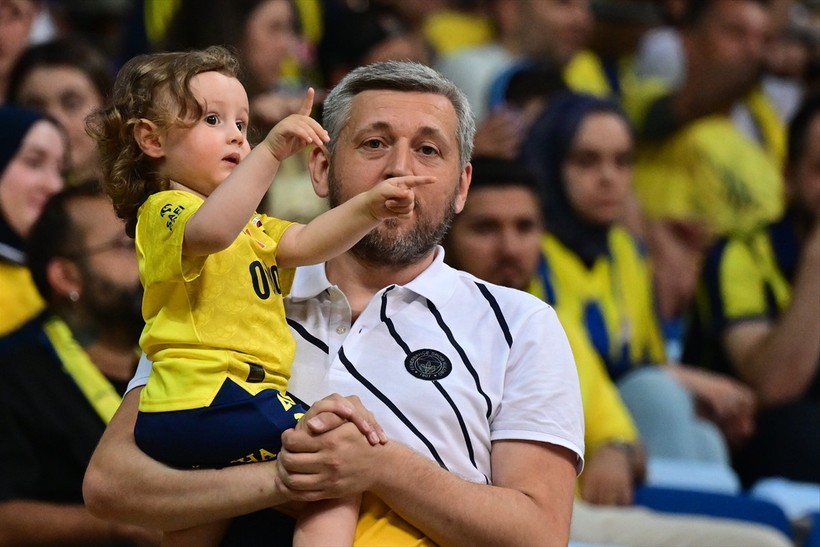 Beşiktaş Fibabanka'yı final serisinde 4-1 yenen Fenerbahçe Beko Basketbol Süper Ligi'nde şampiyon - Resim : 6