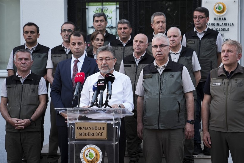 Orman yangınları ciğerimizi yakmaya devam ediyor: Bakan Yumaklı'dan kritik açıklamalar - Resim : 6