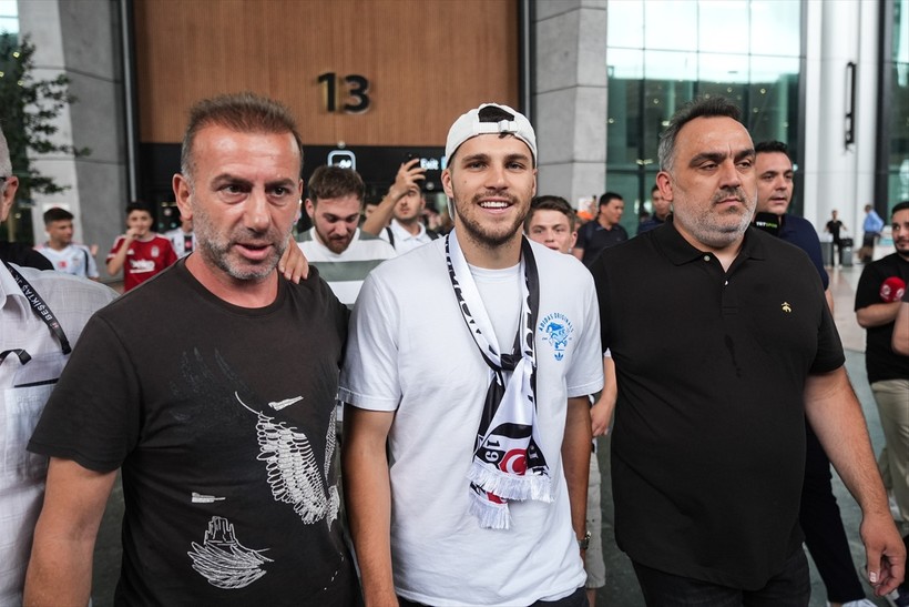 Beşiktaş'ın yeni transferi David Jurasek İstanbul'da - Resim : 1