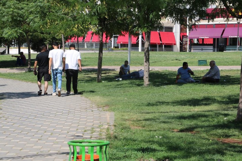 Şanlıurfa'da termometreler 52 dereceyi gösterdi - Resim : 1