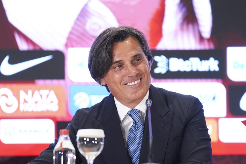 Montella bir ilki başardı! Yeni sözleşmeyi imzalarken ricasını söyledi - Resim : 3