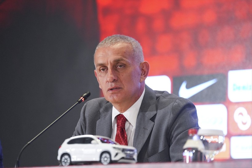 Montella bir ilki başardı! Yeni sözleşmeyi imzalarken ricasını söyledi - Resim : 1