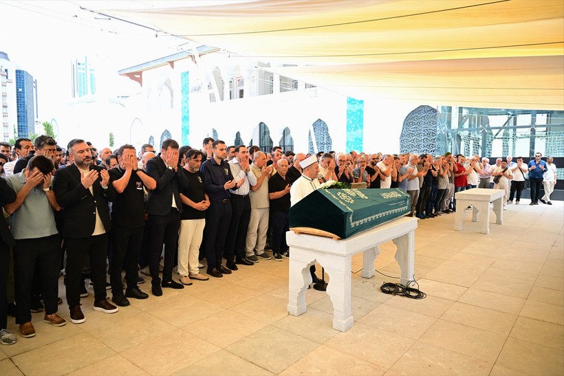 Sabri Ugan için TSYD'de tören düzenlendi - Resim : 1