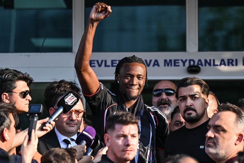 Beşiktaş'ın yeni forveti Tammy Abraham İstanbul'da - Resim : 3