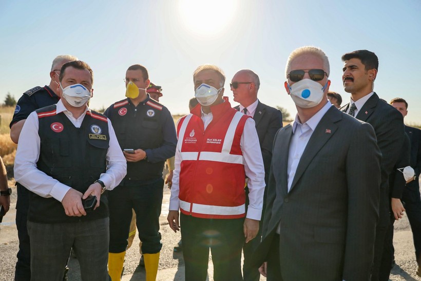 İstanbul Silivri'de orman yangını! 100 hektar zarar gördü - Resim: 12