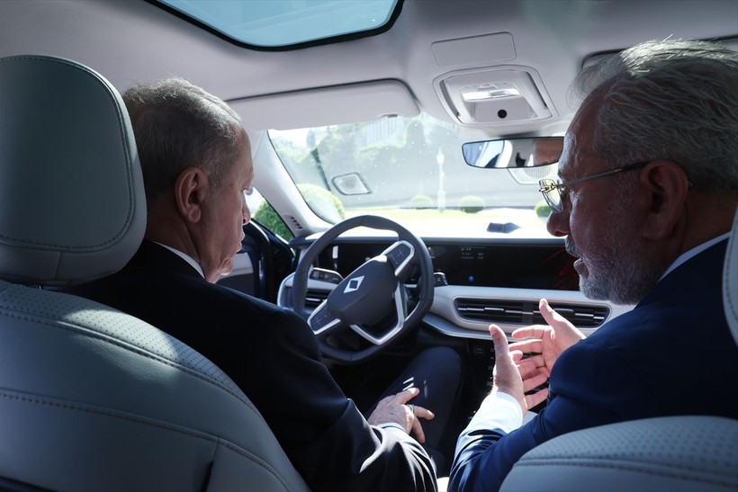 Cumhurbaşkanı Erdoğan TOGG T10F ile test sürüşü gerçekleştirdi - Resim: 4