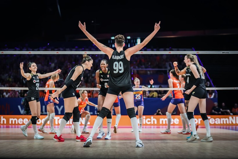 Filenin Sultanları VNL'de Hollanda'yı 3-0'la geçti - Resim : 3