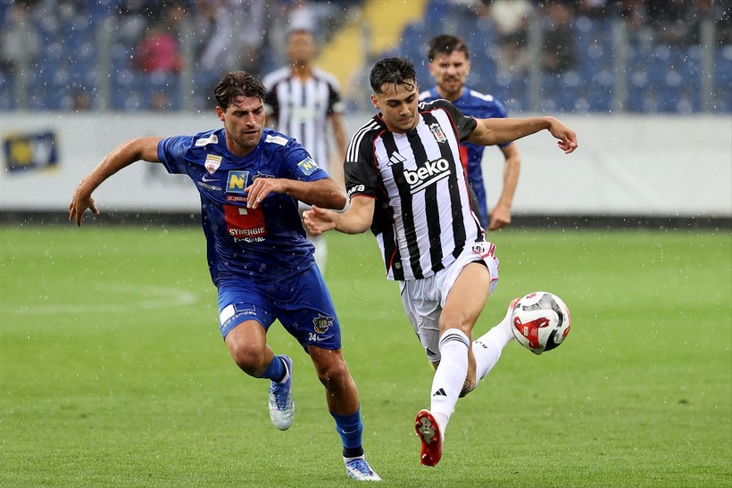 Beşiktaş sezonu galibiyetle açtı: St. Pölten'i 2-0 mağlup etti - Resim : 1