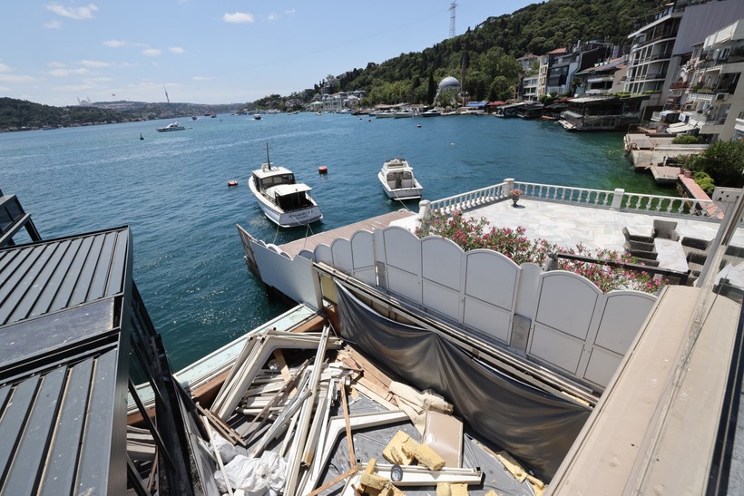 İstanbul Boğazı'nda kaçak yapılara neşter: Yıkım başladı - Resim : 2