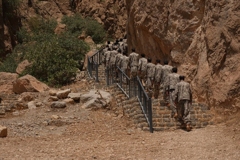PKK'nın silah bıraktığı mağara hikayesi varmış - Resim: 3