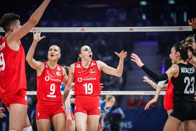 Filenin Sultanları VNL'de 2. mağlubiyetini aldı! Çekya'ya 3-1 yenildi - Resim : 2