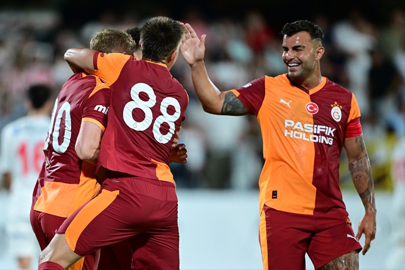Şampiyon Galatasaray ilk hazırlık maçında Ümraniyespor'u 5-2 mağlup etti - Resim : 6