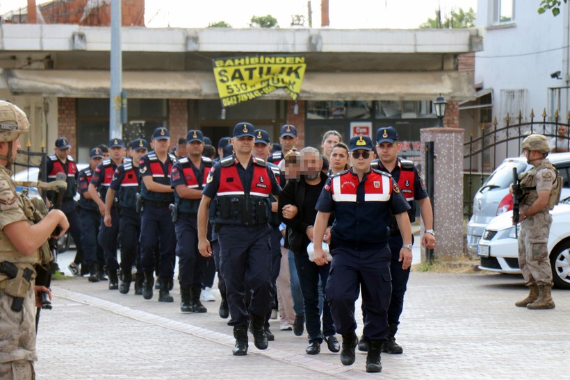Sakarya merkezli dolandırıcılık çetesi çökertildi: 1.2 milyar TL'lik mal varlığına el konuldu - Resim : 1
