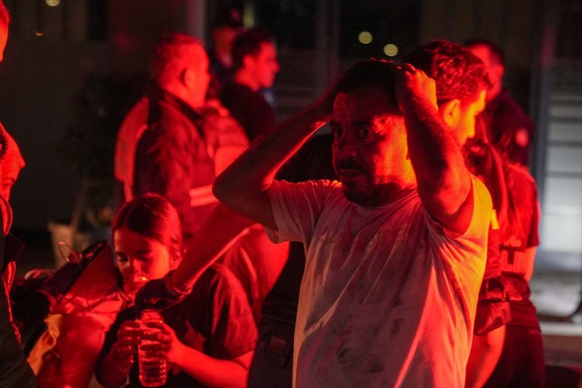 Ankara'da 26 katlı binada yangın faciası! 1'i bebek 3 kişi can verdi - Resim: 23