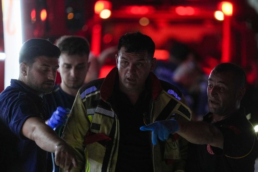 Ankara'da 26 katlı binada yangın faciası! 1'i bebek 3 kişi can verdi - Resim: 18