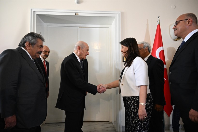DEM Heyeti Meclis'te MHP lideri Devlet Bahçeli'yi ziyaret etti - Resim : 1