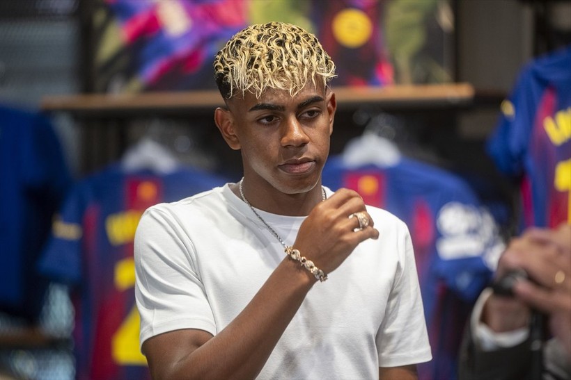 Barcelona'da 10 numara Lamine Yamal'ın - Resim: 13