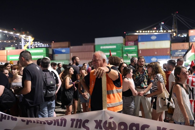 Yunanistan'da İsrail protestosu! Ülke sınırları üzerinden malzeme götürülmemesi için eylem yaptılar - Resim: 8