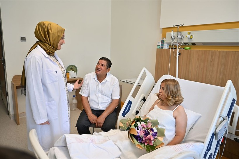 Hasta yatağındaki eski eşe vefa, yeniden nikah masasında buluşturdu - Resim: 6