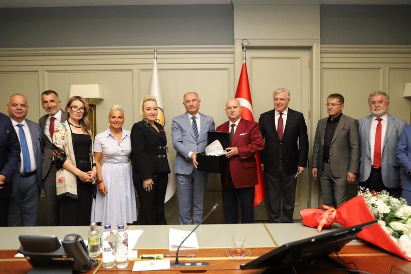 Demokratlar Konfederasyonu'ndan ilk ziyaret Efkan Ala’ya - Resim : 3