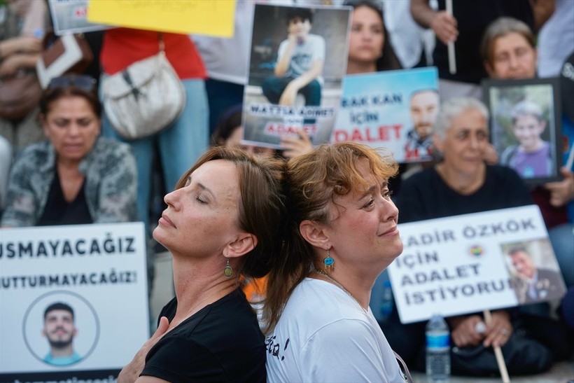 Mattia Ahmet Minguzzi'nin annesi Bakırköy'de oturma eylemi yaptı - Resim: 6