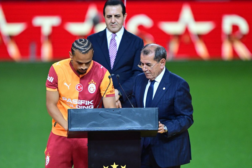 Leroy Sane ve Victor Osimhen için RAMS Park'ta imza töreni düzenlendi - Resim: 3