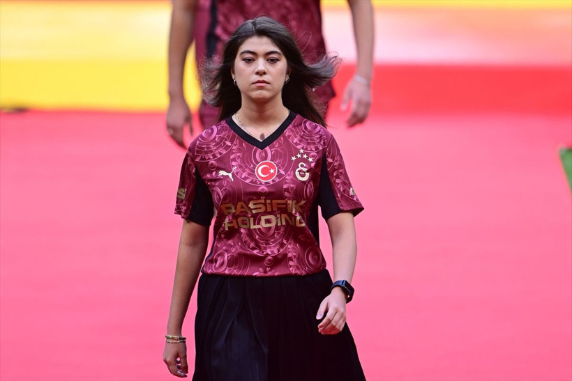 Galatasaray'da yeni sezon formalarını tanıtıldı - Resim: 2