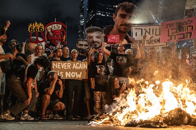 Tel Aviv'de yüzlerce kişi Gazze'de ateşkes ve İsrailli rehinelerin geri getirilmesi için sokağa çıktı - Resim: 22
