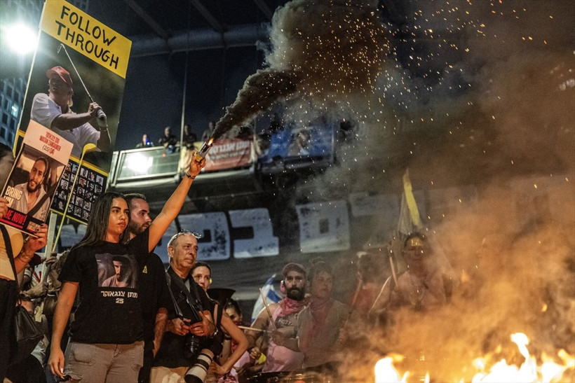 Tel Aviv'de yüzlerce kişi Gazze'de ateşkes ve İsrailli rehinelerin geri getirilmesi için sokağa çıktı - Resim: 24