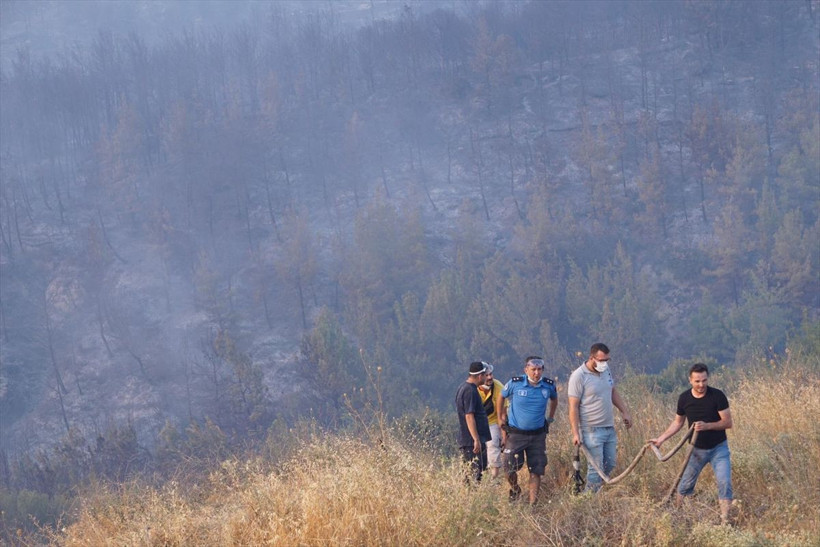 Çanakkale'de halkı tek vücut oldu: Yangına imece usulü müdahale - Resim: 13