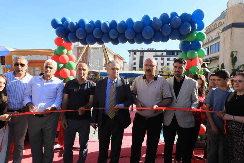 Hakkari'de lunapark sevinci - Resim: 4