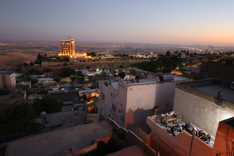 Mardin ve Batman'da sıcak havada "dam palas" keyfi - Resim: 8